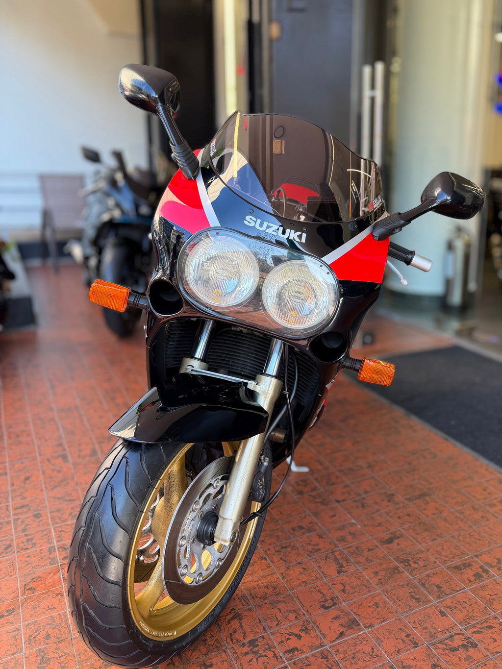 Suzuki 1989 SUZUKI GSXR 1100