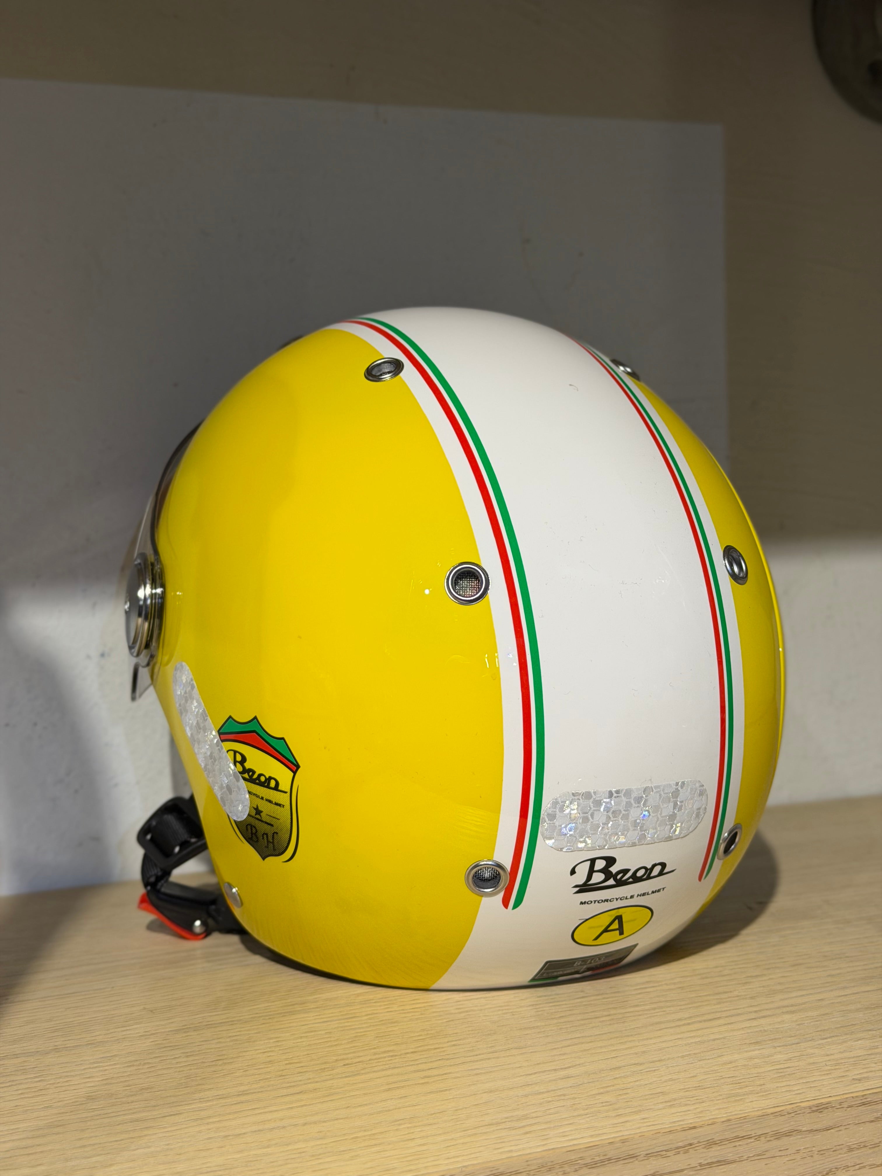 HELMET FOR SCOOTER