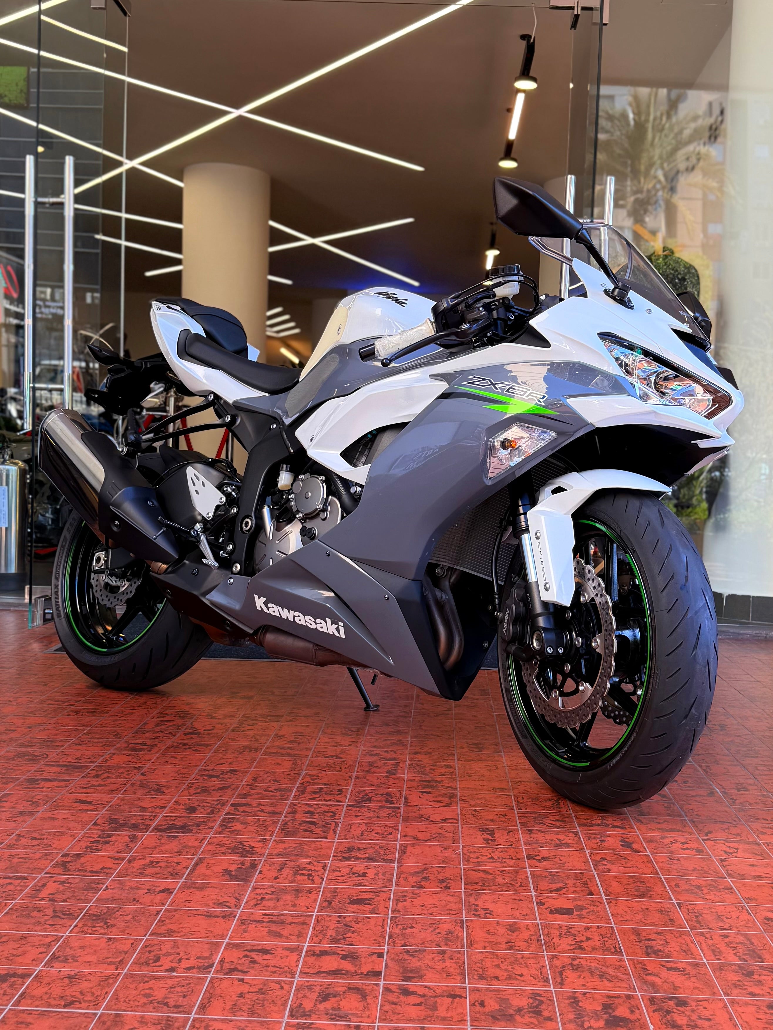 Kawasaki Z6-XR