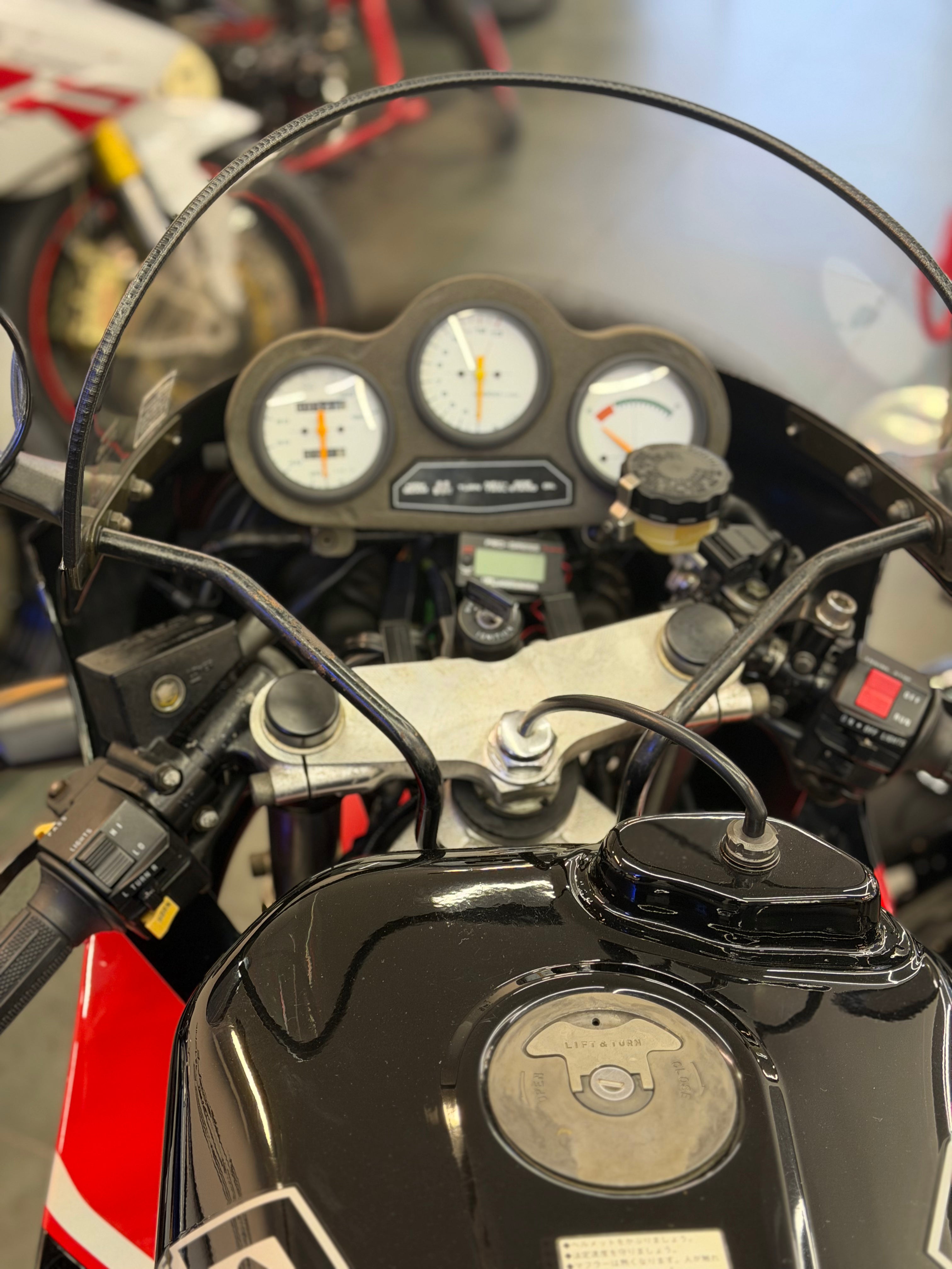Suzuki GSXR750