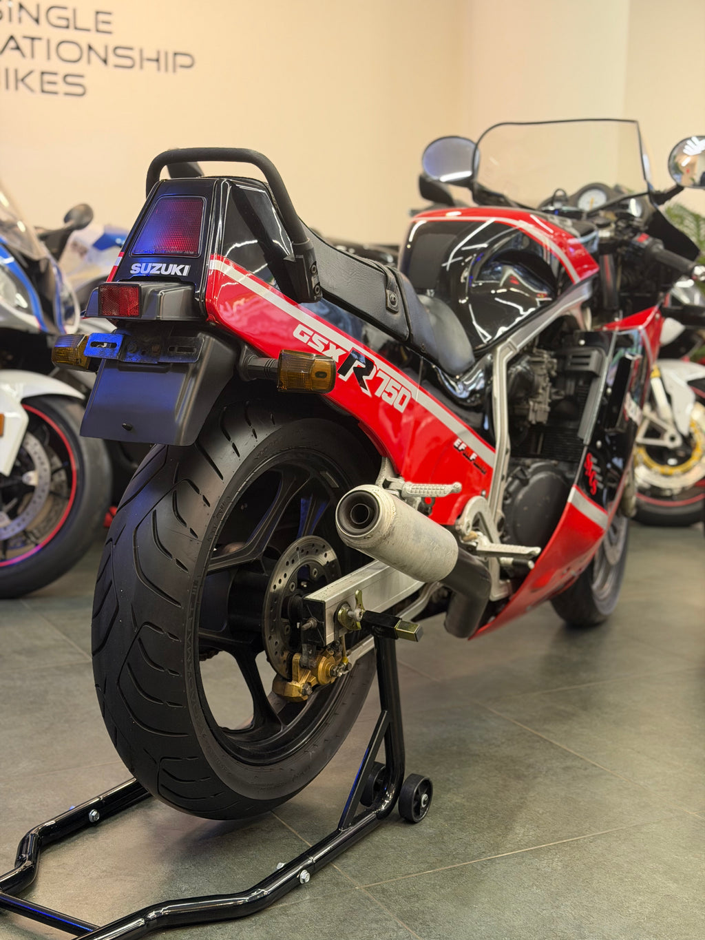 Suzuki GSXR750